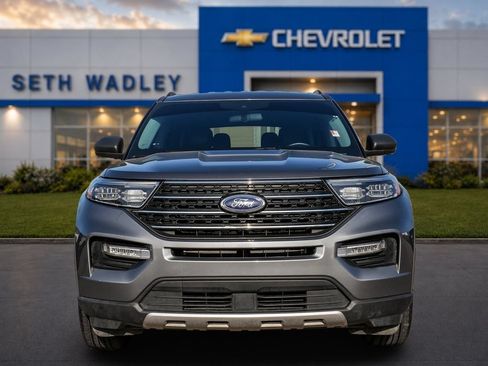 Used 2022 Ford Explorer XLT w/ Equipment Group 202A AWD/4WD image 59