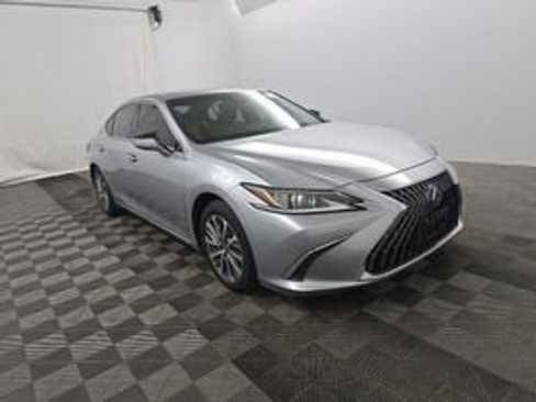 Used 2022 Lexus ES 350 w/ Premium Package FWD image 3