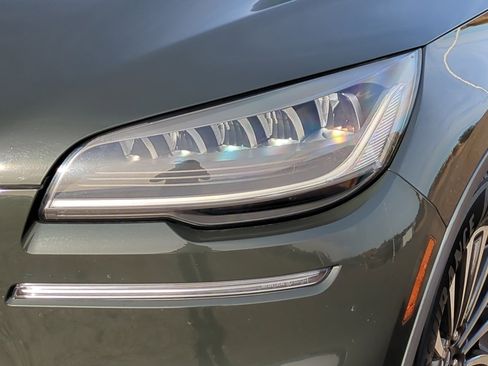 Used 2022 Lincoln Aviator Reserve w/ Elements Package Plus image 9