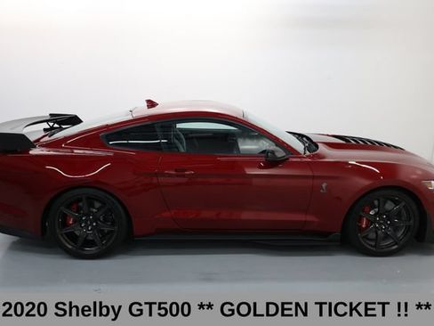 Used 2020 Ford Mustang Shelby GT500 w/ Carbon Fiber Track Pack RWD image 4