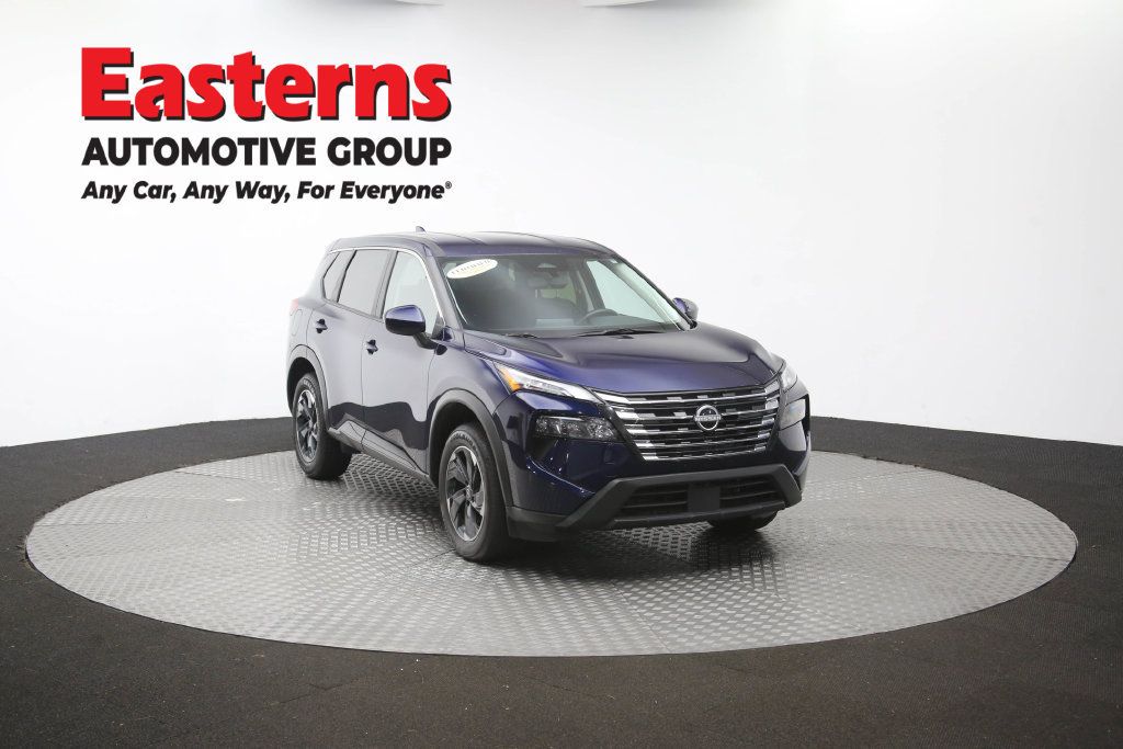 Used 2025 Nissan Rogue SV AWD/4WD image 54