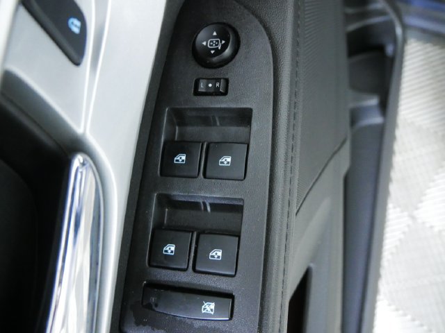 Used 2013 Chevrolet Equinox LS w/ LPO, Protection Package FWD image 24