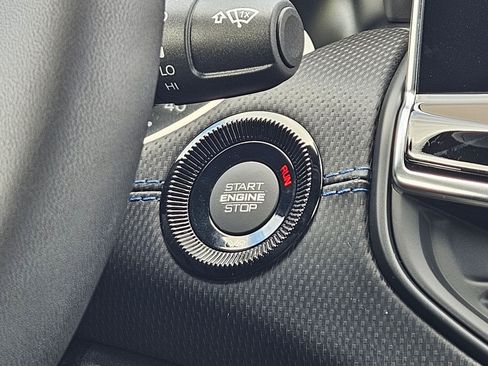 New 2026 Jeep Compass Limited image 13