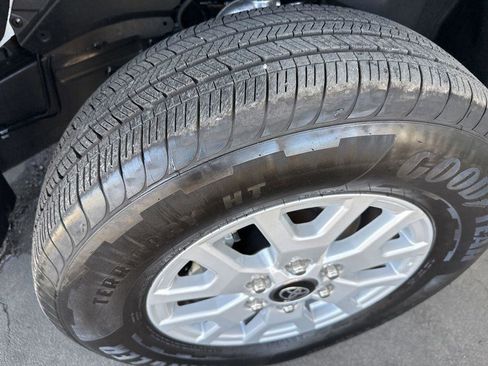 Used 2026 Toyota Tacoma SR5 RWD image 17