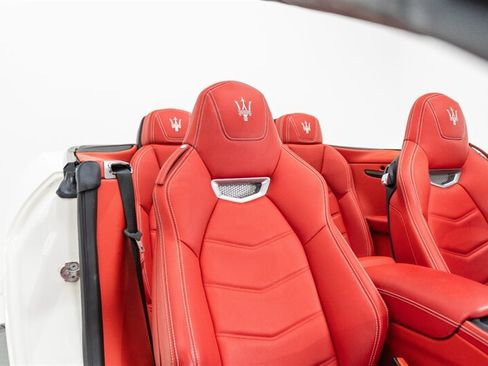Used 2018 Maserati GranTurismo MC RWD image 48