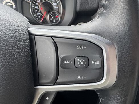 Used 2024 RAM 2500 Big Horn w/ Sport Appearance Package image 17