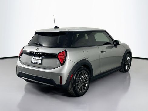Certified 2025 MINI Cooper 2-Door Hardtop image 5
