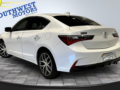 Used 2019 Acura ILX FWD image 4