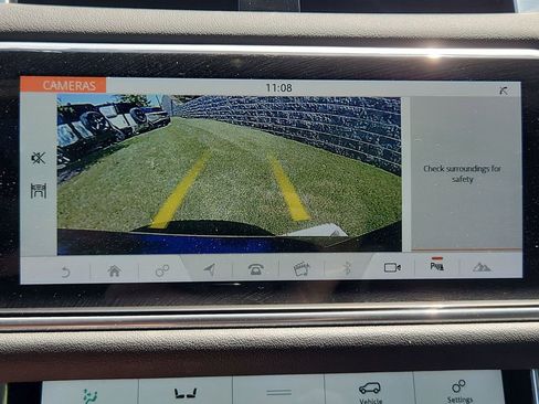 Used 2019 Land Rover Range Rover Sport HSE AWD/4WD image 23