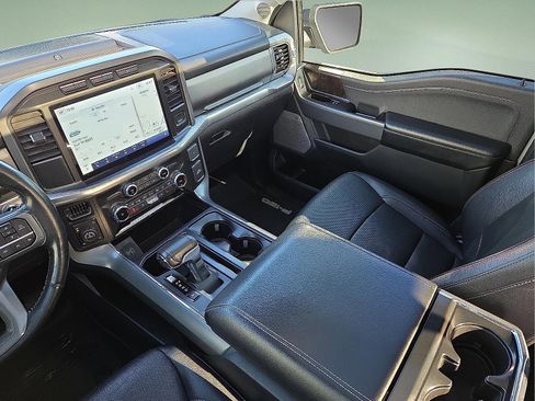 Used 2022 Ford F150 Lariat image 11