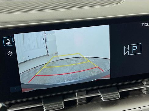 Certified 2025 Hyundai Kona SE image 13