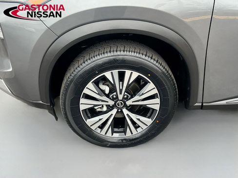 Used 2023 Nissan Rogue SL w/ SL Premium Package image 39