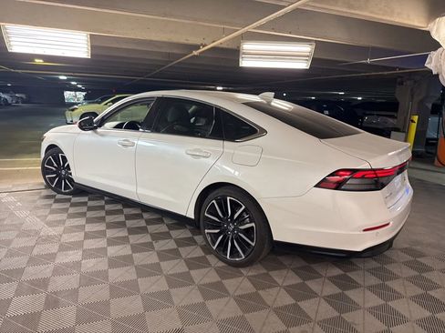 Used 2024 Honda Accord Touring image 5