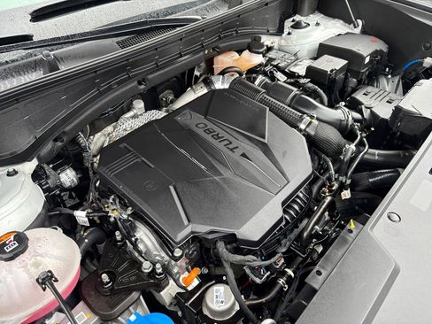 Used 2025 Hyundai Santa Fe SEL image 14