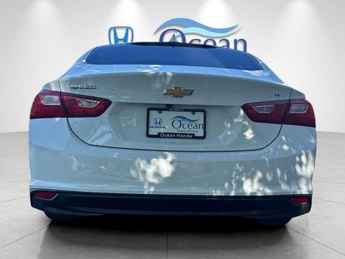 Used 2023 Chevrolet Malibu LT FWD image 4