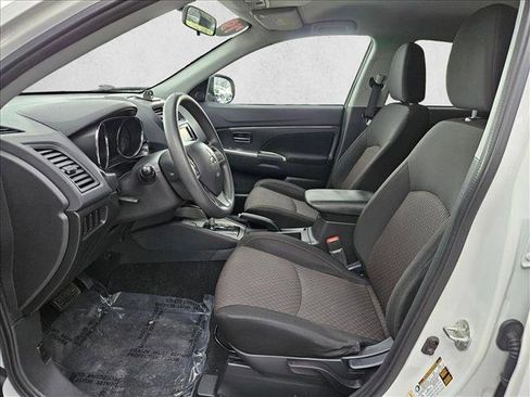 Used 2019 Mitsubishi Outlander Sport ES FWD image 14