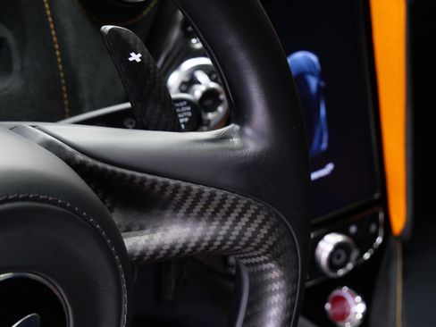 Used 2022 McLaren 720S Performance RWD image 27