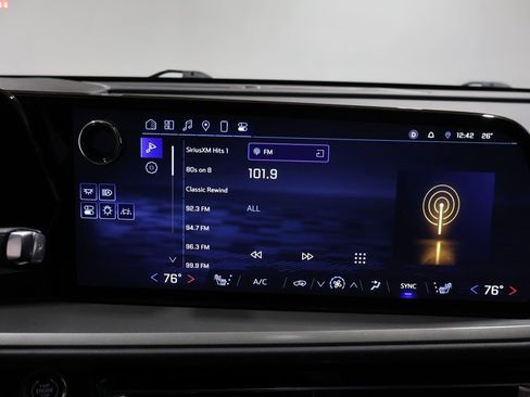 Used 2024 Chevrolet Traverse LT image 26