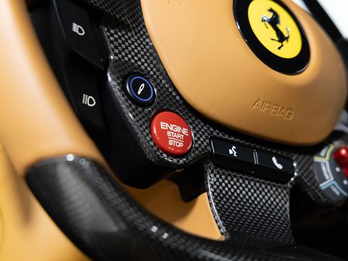 Used 2022 Ferrari 812 GTS RWD image 23