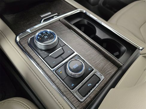 Used 2018 Ford Expedition Max Limited w/ Equipment Group 301A image 35