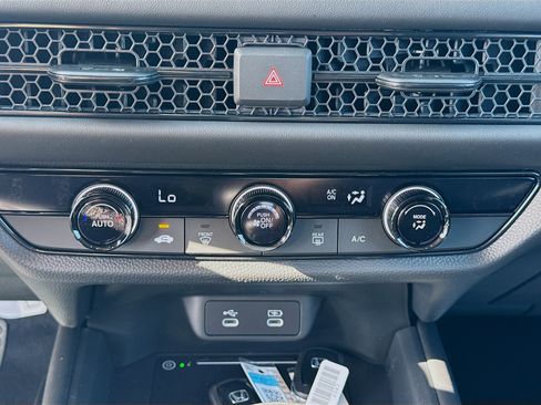 New 2027 Honda HR-V LX image 14