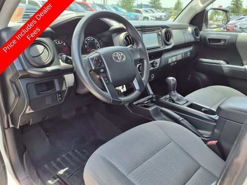 Used 2017 Toyota Tacoma SR AWD/4WD image 17