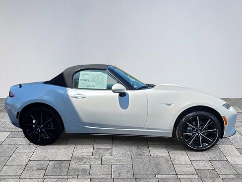 New 2026 MAZDA MX-5 Miata Grand Touring RWD image 8