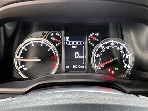 Certified 2022 Toyota 4Runner Limited AWD/4WD image 26