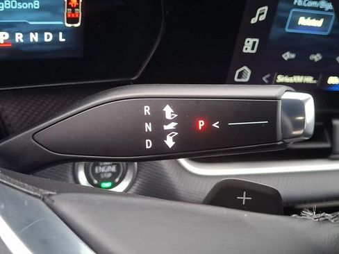 Used 2025 Chevrolet Equinox LT AWD/4WD image 14