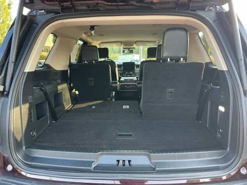 Certified 2024 Ford Expedition XLT image 30