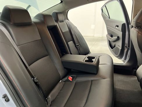 Used 2024 Nissan Altima 2.5 SR image 16