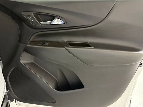 Used 2024 Chevrolet Equinox LT FWD image 41