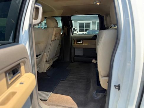 Used 2014 Ford F150 XLT w/ Equipment Group 302A Luxury AWD/4WD image 8