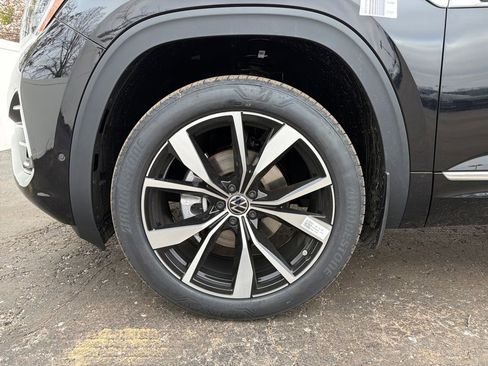 New 2026 Volkswagen Atlas Cross Sport SEL Premium R-Line AWD/4WD image 30