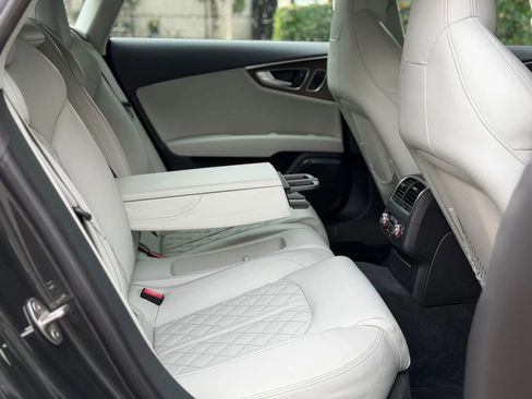 Used 2013 Audi S7 Prestige image 21