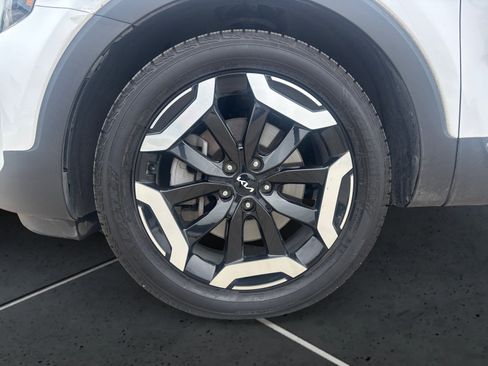 Used 2023 Kia Telluride EX w/ EX Captain's Chair Package FWD image 14