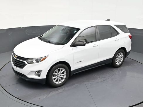 Used 2020 Chevrolet Equinox LS FWD image 9