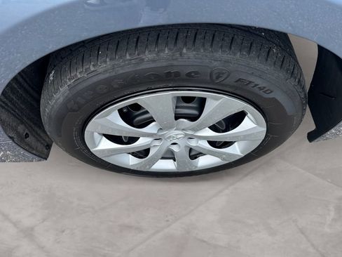 Used 2025 Toyota Corolla LE FWD image 14