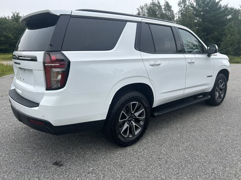 Used 2024 Chevrolet Tahoe Z71 w/ Luxury Package AWD/4WD image 6