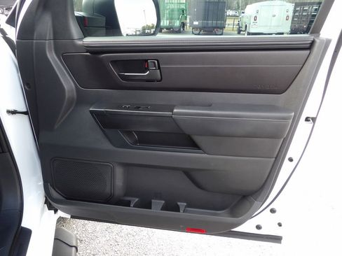 Used 2024 Toyota Tundra SR image 40