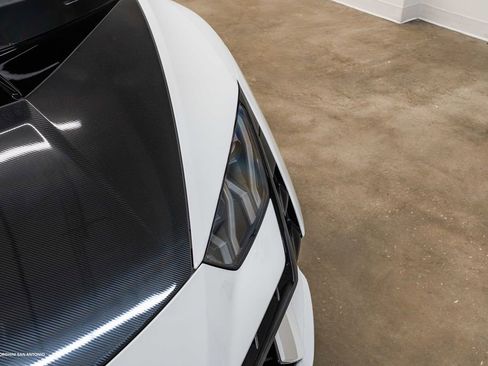 Used 2024 Lamborghini Huracan Tecnica RWD image 15