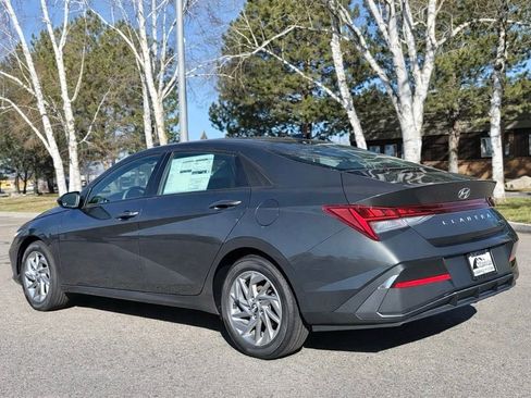 New 2026 Hyundai Elantra Blue image 6