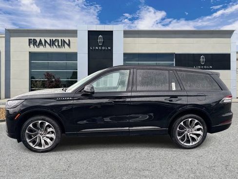 New 2026 Lincoln Aviator AWD w/ Jet Appearance Package image 4