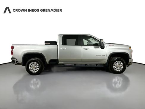 Used 2021 Chevrolet Silverado 2500 LT w/ Convenience Package AWD/4WD image 4
