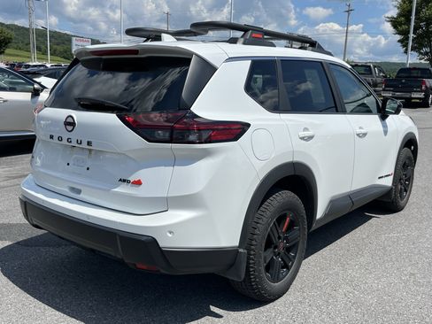 Used 2025 Nissan Rogue SV w/ Rock Creek Premium Package AWD/4WD image 5
