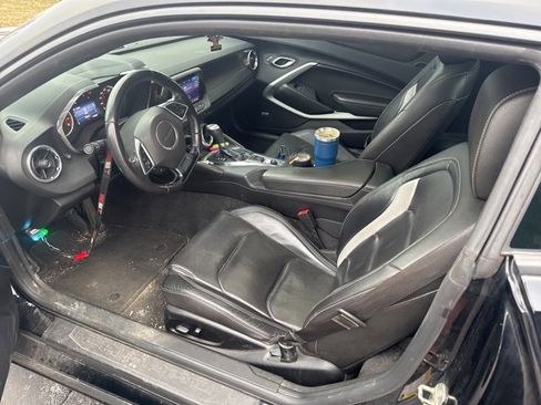 Used 2019 Chevrolet Camaro LT w/ RS Package image 5