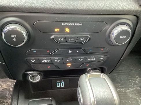 Used 2023 Ford Ranger Lariat w/ Equipment Group 501A High image 25