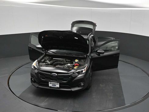 Used 2025 Subaru Crosstrek 2.5i Premium AWD/4WD image 33