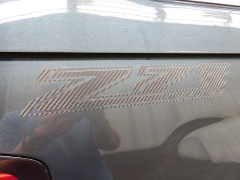 Used 2018 Chevrolet Silverado 1500 LT w/ All Star Edition image 40