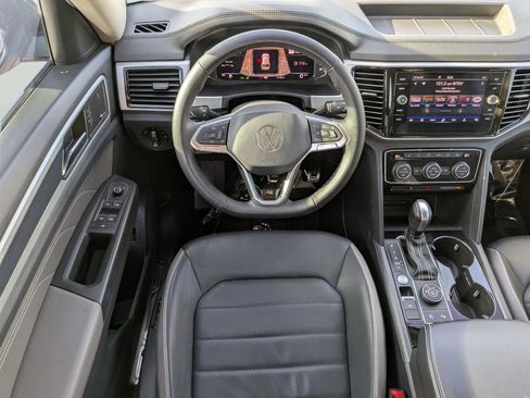 Certified 2022 Volkswagen Atlas SEL Premium AWD/4WD image 14